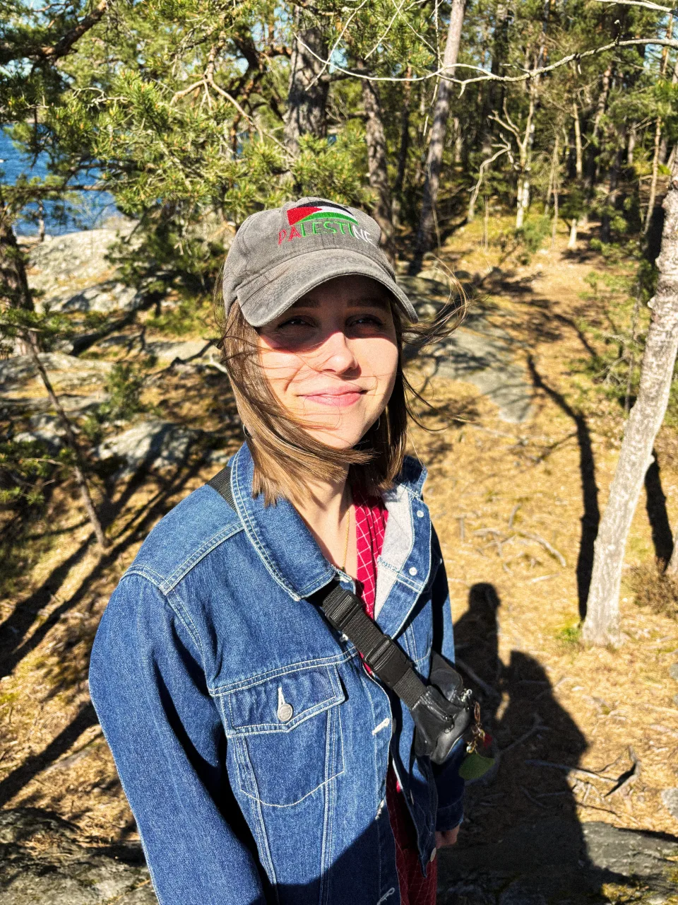 Porträtt av Katrin Åkerlund, initiativtagare bakom Solrosor för Gazas barn